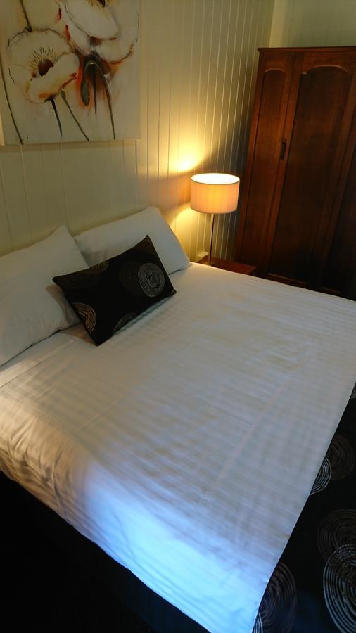 Maleny Hotel Eksteriør billede