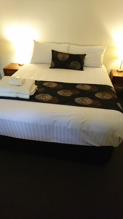 Maleny Hotel Eksteriør billede