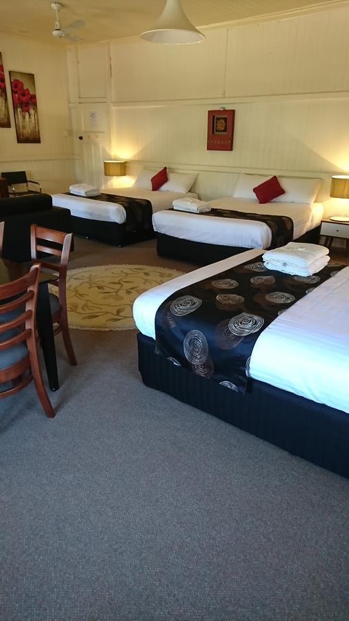 Maleny Hotel Eksteriør billede