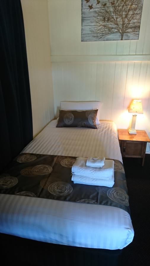 Maleny Hotel Eksteriør billede