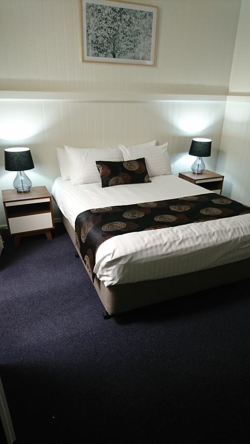 Maleny Hotel Eksteriør billede